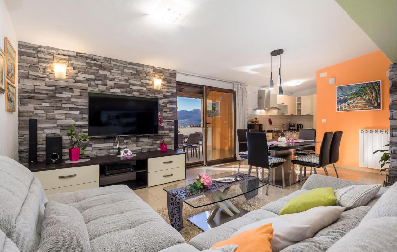 Gorgeous Apartment In Rijeka With Kitchen Exterior foto